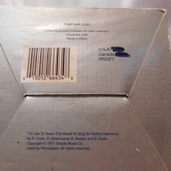 COPY - Hallmark Coca-Cola Santa Musical Snow Globe Train - Picture 12 of 13